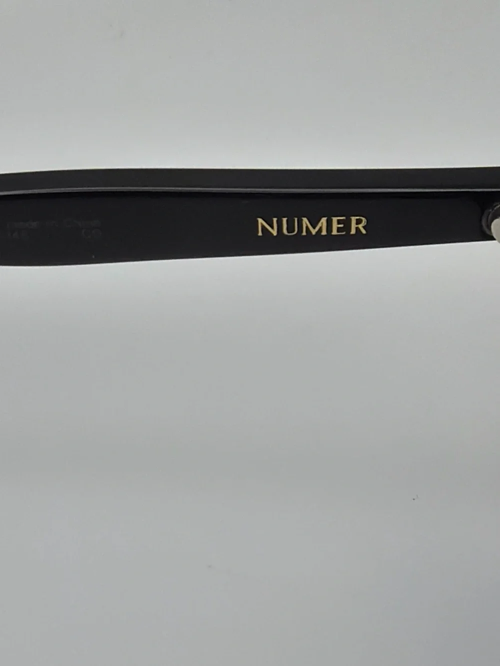 GENTLE MONSTER Numer Black Sunglasses EUC